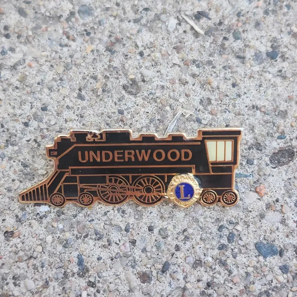 Underwood Minnesota Lions Club Train Pins Locomotive Tender Enamel Fraternal